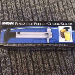 Pineapple peeler/corer/slicer